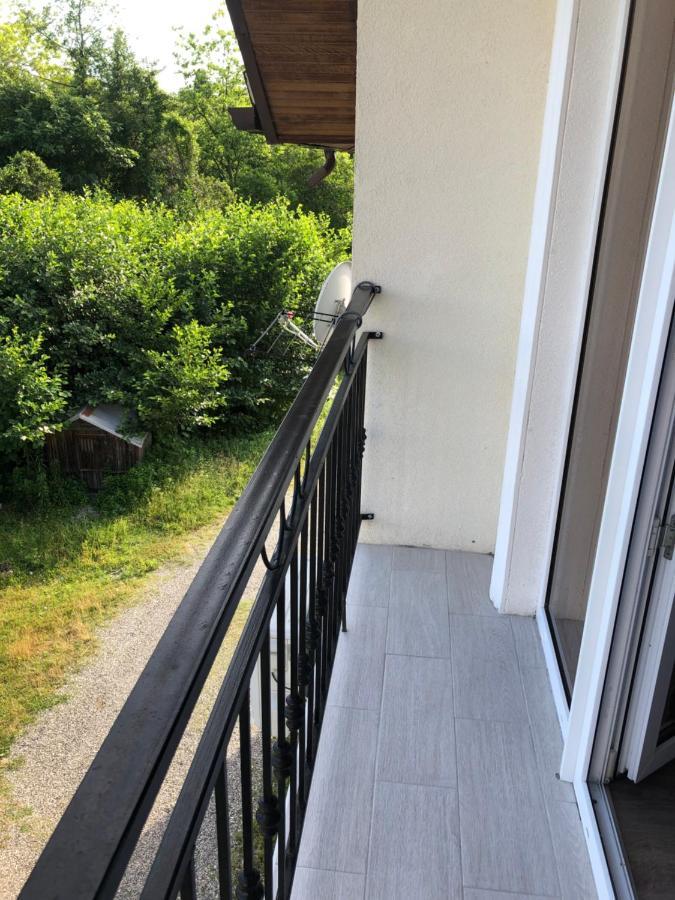 Guest House Гости Пицунда Екстериор снимка