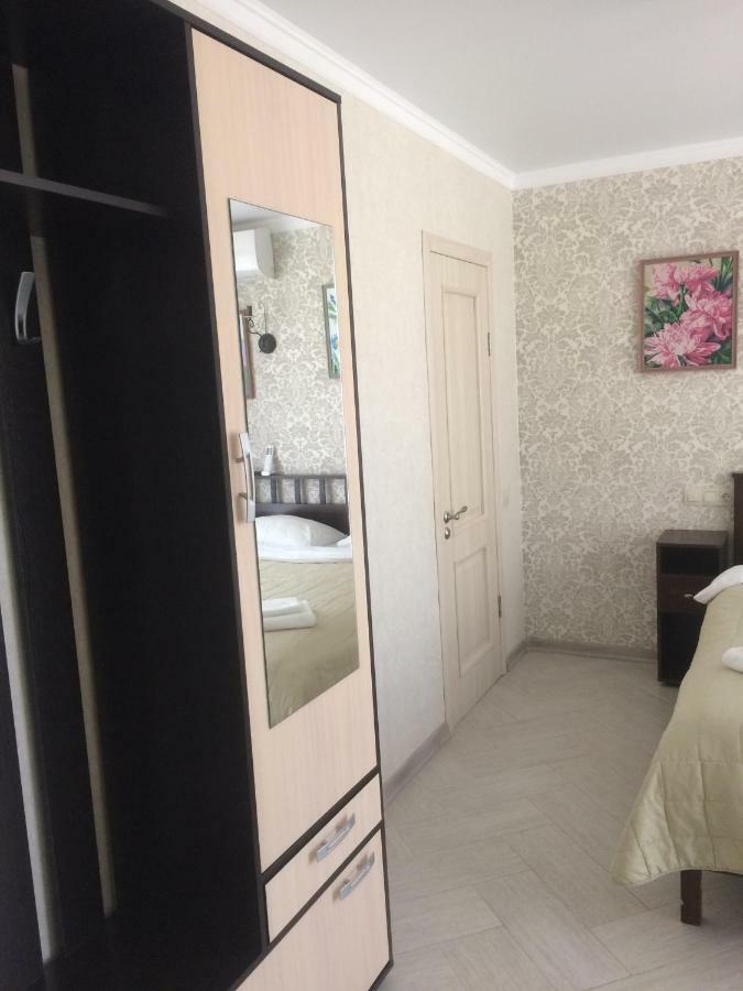 Guest House Гости Пицунда Екстериор снимка